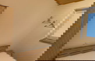 Photo 2 - Stylish Apartment With Modern Amenities and Scenic Views