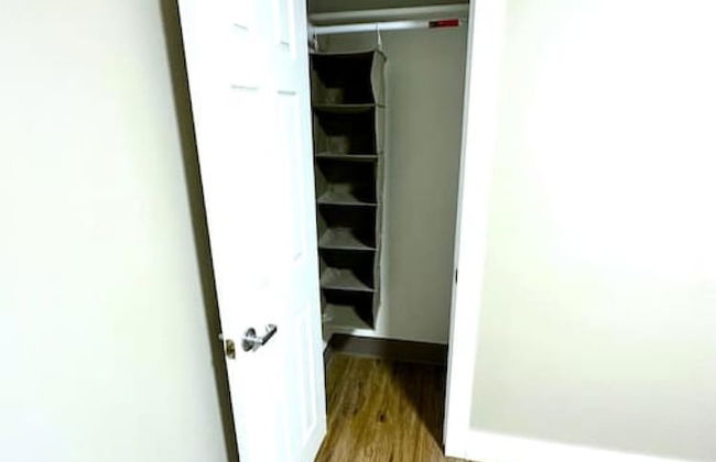 Cozy Unit King bed Laundry - Foto 8