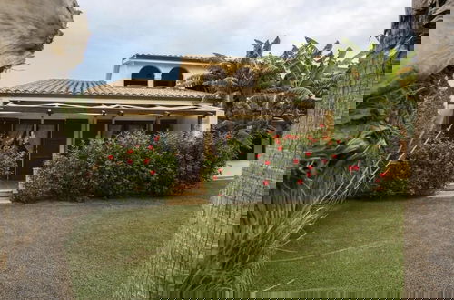 Foto 19 - Tranquil Lantana Resort Hotel & Apartments for 5 People 1,5km From Beach