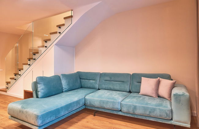 AZAR LUXURY SUITES - Photo 48