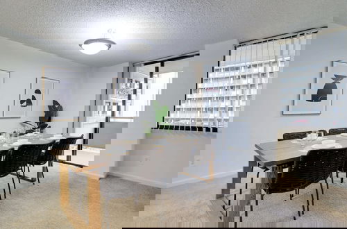 Photo 16 - Enjoy Your Stay Aparment in Crystal City