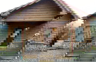 Foto 1 - Charming cabin with an Amazing view! - pet and motorcycle friendly! 2 Bedroom Cabin by RedAwning