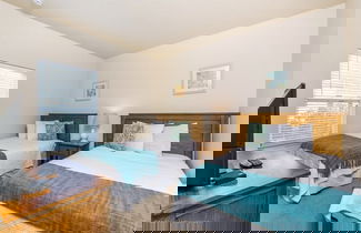 Foto 3 - Lucaya Village Resort 4 Bedroom TownHome 4 Townhouse by RedAwning