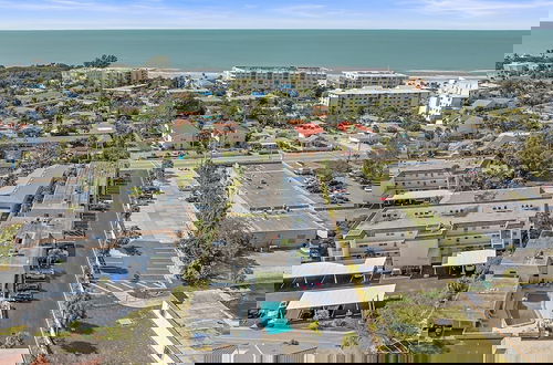 Foto 56 - Sea Winds On Siesta 2 Bedroom Condo by RedAwning