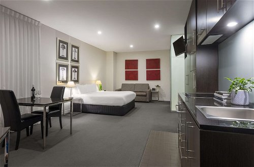 Foto 18 - Oaks Melbourne on Collins Suites