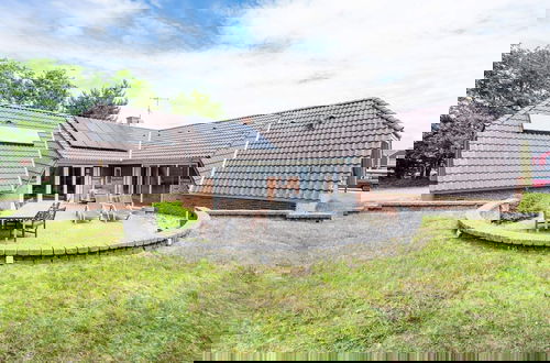 Foto 31 - Luxurious Pool Retreat in Blavand-by Traum