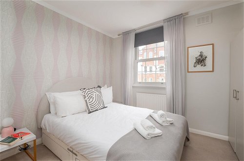 Photo 2 - Fantastic two Bedroom Apartment in Vibrant King s Cross by Underthedoormat