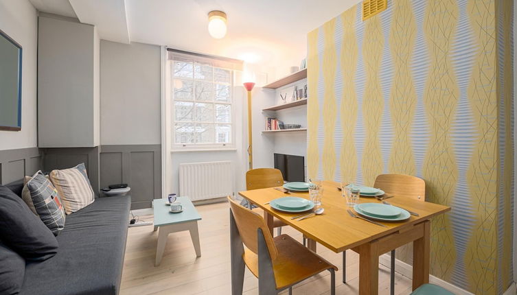 Photo 1 - Fantastic two Bedroom Apartment in Vibrant King s Cross by Underthedoormat