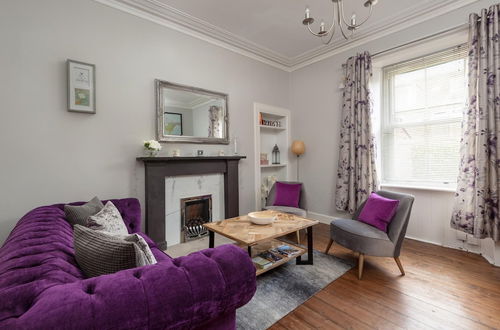 Foto 1 - 412 Lovely 2 Bedroom Apartment in Abbeyhill Colonies Near Holyrood Park and Calton Hill