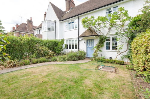 Foto 21 - Cottage With a Garden in Golders Green by Underthedoormat