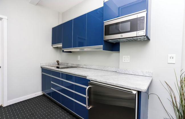 Maverick Suites at 245 Newbury St - Foto 69