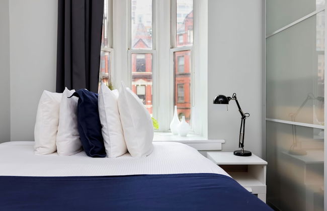 Maverick Suites at 245 Newbury St - Foto 39