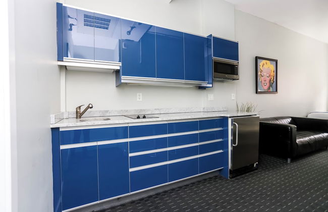 Maverick Suites at 245 Newbury St - Foto 68