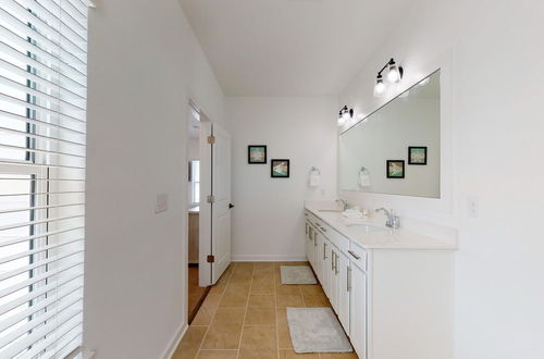 Foto 22 - Stunning 3br/2.5ba, Pet Friendly, Sleeps 12