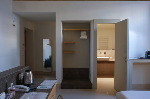 Photo 21 - Euvodia Luxury Rooms