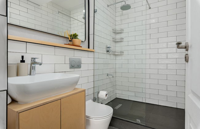 Doric Court 605 - Photo 17