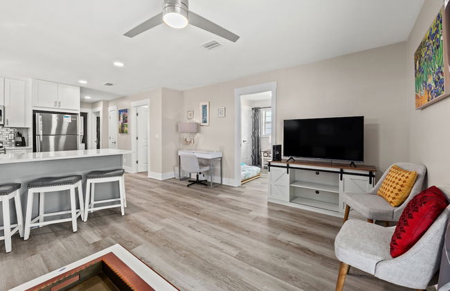 Welcome to Dolphin Fun B, Brand NEW Duplex Walk to the Beach - Foto 1