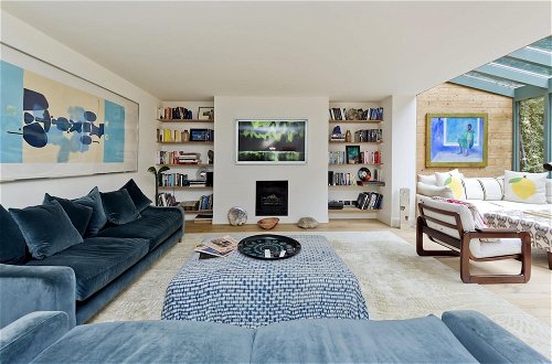 Foto 9 - Gorgeous Stylish Interior Designed 5 Bed Home in Holland Park - Superb Location