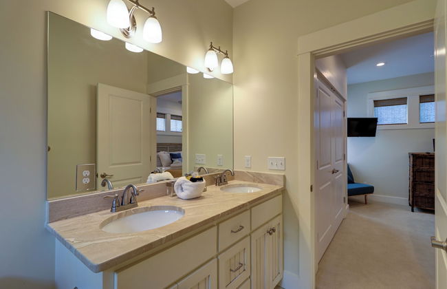 Cute Little Cottage! Perfect Getaway! 2 Pools! Sleeps 4! - Foto 9