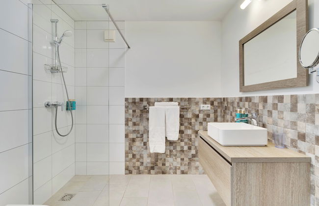 Delfins Residences - Photo 72