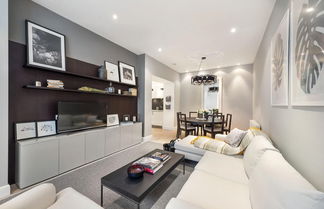 Photo 1 - Prime Knightsbridge Mews - 4 bed House