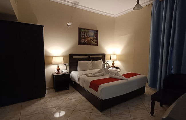 RUWI BEACH HOTEL APARTMENTS - Photo 39