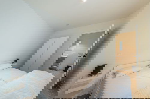 Foto 3 - Bright Apartment Near the Center