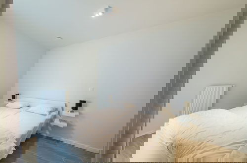 Foto 2 - Bright Apartment Near the Center