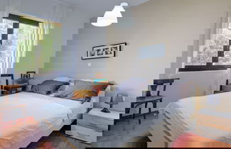 Foto 1 - Comfortable Apartment With Private Terrace