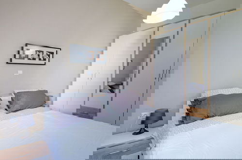 Foto 3 - Comfortable Apartment With Private Terrace