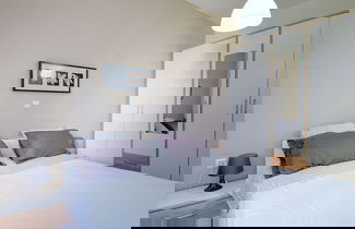 Foto 3 - Comfortable Apartment With Private Terrace