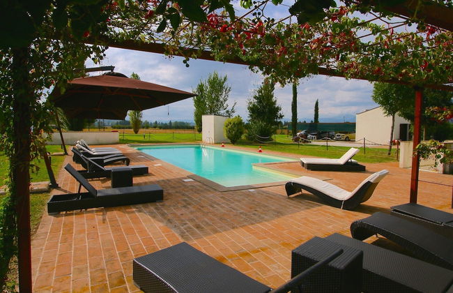 Belvilla by OYO Modern Luxury Apartment With Pool - Foto 17