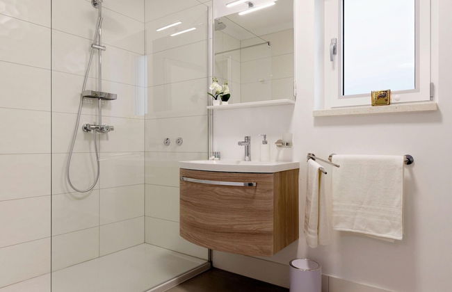 Casa con 5 camere da letto a Zagvozd con piscina privata e terrazza - Foto 22