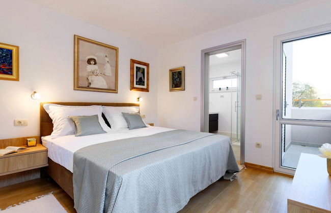 Casa con 5 camere da letto a Zagvozd con piscina privata e terrazza - Foto 10