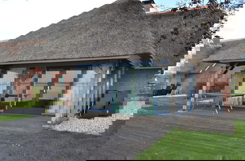 Foto 8 - Stylish Thatched Villa with 2 Bathrooms near Giethoorn