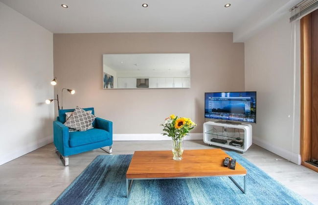 IFSC Townhouse Apartments - Photo 43