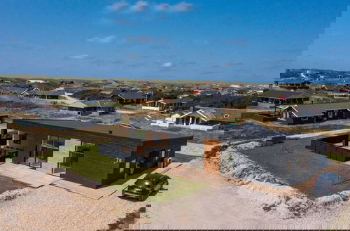 Foto 1 - 10 Person Holiday Home in Hvide Sande