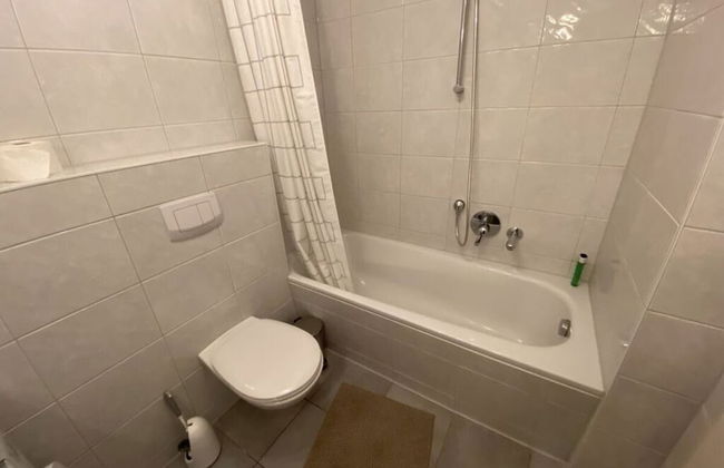 At the Provision House Modern Retreat - Photo 11