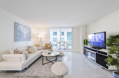 Photo 16 - Fantastic Condo At Brickell With Pool