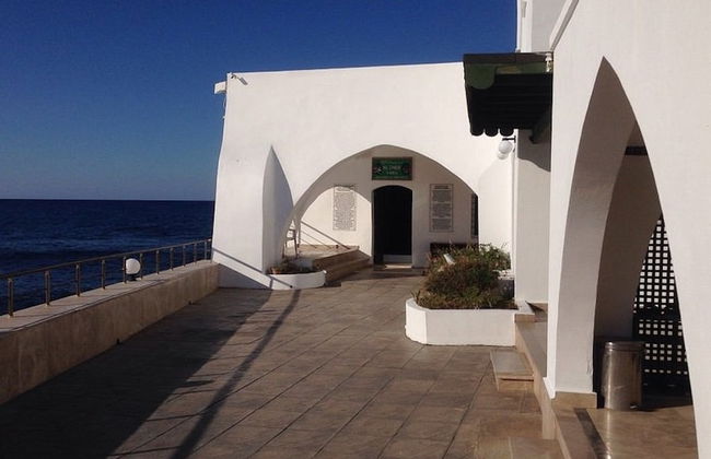 Villa - Private Pool, Free Parking & pet Friendly - Photo 21