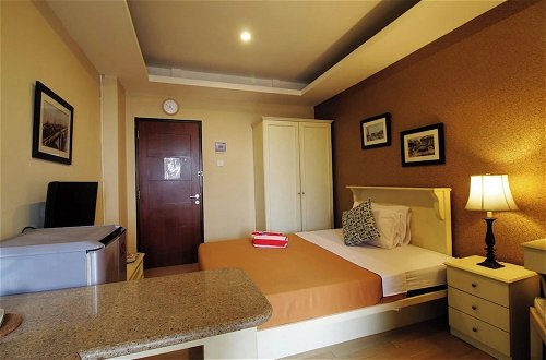 Foto 15 - Kebagusan City Apartment By Dina Rooms