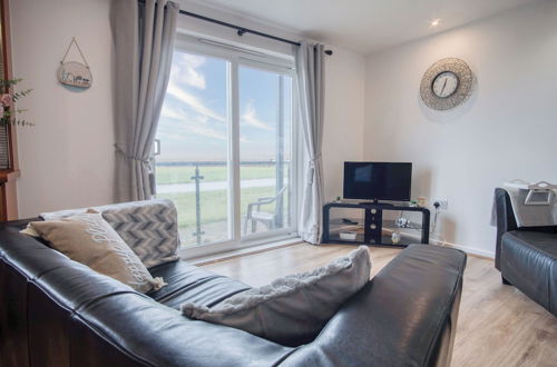 Photo 34 - Beach View - 2 Bed Apartment - Llanelli