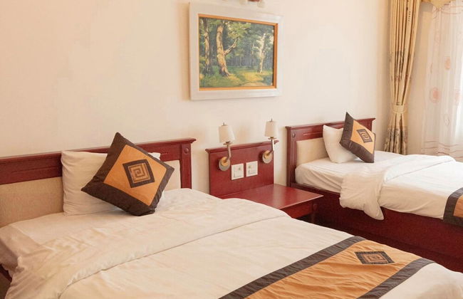 Hòa Nam Hotel - Photo 13