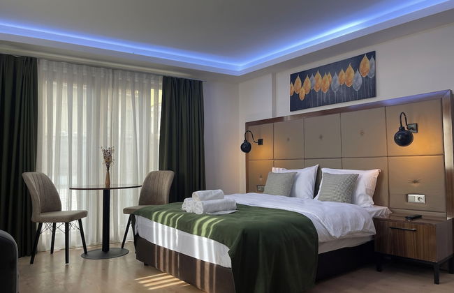 Elegance Suites - Photo 14