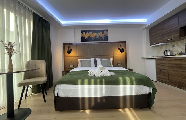 Elegance Suites - Photo 16