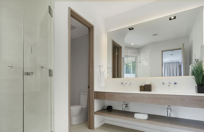 Long Bay Beach Club - Photo 18