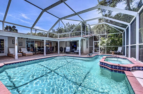 Photo 10 - Canopy Cottage on Siesta Key