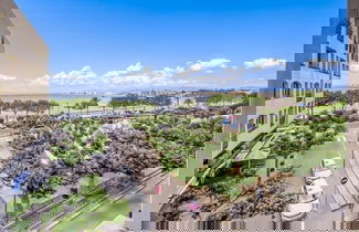 Photo 1 - Beachfront Apartment With Terrace Views