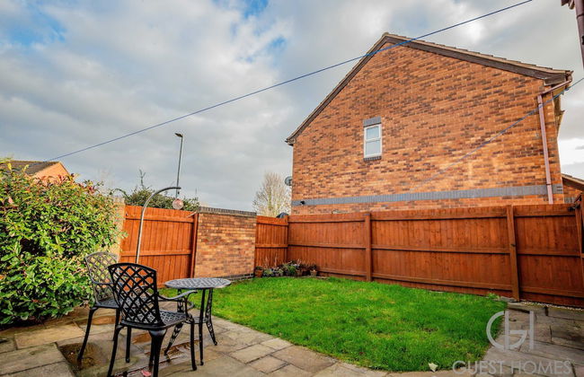 Host Stay Chichester Close - Photo 22