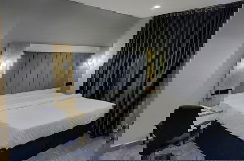 Photo 4 - Immaculate Hotel Apartment And Suites